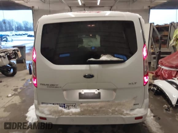 ✅ 2022 Ford Transit Connect XLT • VIN: NM0GE9F20N1523417 • Lot: 41261577. Listed on IAAI with 28,563 mi. Free auction sales archive from the USA and detailed vehicle history report at DreamBid. Image 17.