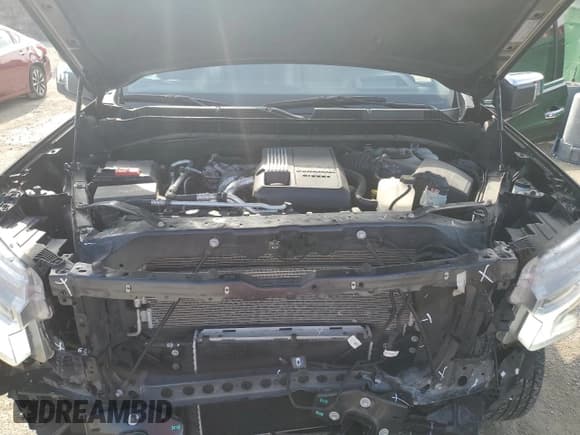 ✅ 2024 Chevrolet Silverado 1500 • VIN: 3GCPAEE86RG288574 • Лот: 63547245. Опубликован ранее на Copart с пробегом 26 929 миль. Бесплатный доступ к архиву аукционных продаж из США и подробный отчёт об истории автомобиля на DreamBid. Изображение 11.