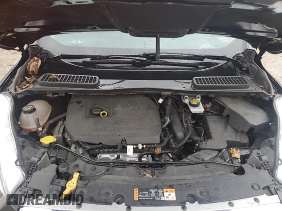 ✅ 2017 Ford Escape SE • VIN: 1FMCU9GD2HUD58053 • Lot: 85957545. Listed on Copart with 70,159 mi. Free auction sales archive from the USA and detailed vehicle history report at DreamBid. Image 12.