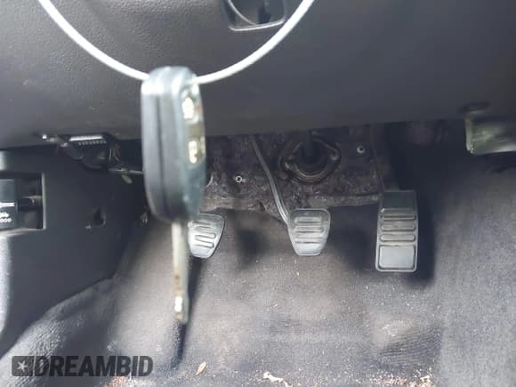 ✅ 2011 Ford Mustang V6 • VIN: 1ZVBP8AM5B5143338 • Lot: 42161117. Listed on IAAI with 143,635 mi. Free auction sales archive from the USA and detailed vehicle history report at DreamBid. Image 11.