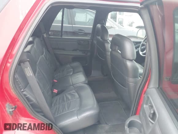 ✅ 1996 Chevrolet Blazer • VIN: 1GNDT13W0T2211682 • Lot: 40969476. Wystawiony na IAAI z przebiegiem 145 945 mil. Bezpłatny archiwum sprzedaży aukcyjnych z USA i szczegółowy raport historii pojazdu na DreamBid. Zdjęcie 8.