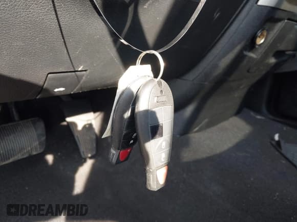 ✅ 2017 Ram 1500 SLT • VIN: 1C6RR7GG2HS583512 • Lot: 42492196. Listed on IAAI with 118,417 mi. Free auction sales archive from the USA and detailed vehicle history report at DreamBid. Image 11.