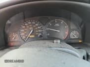 ✅ 2001 Saturn SC • VIN: 1G8ZP12881Z226032 • Лот: 62209055. Опубликован ранее на Copart с пробегом 81 459 миль. Бесплатный доступ к архиву аукционных продаж из США и подробный отчёт об истории автомобиля на DreamBid. Изображение 9.