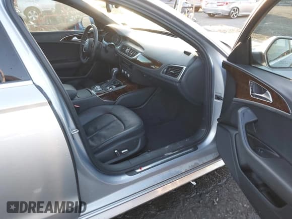 ✅ 2016 Audi A6 Premium • VIN: WAUCFAFC6GN055968 • Lot: 43665503. Listed on IAAI with 110,211 mi. Free auction sales archive from the USA and detailed vehicle history report at DreamBid. Image 5.