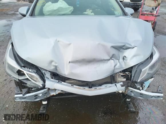 ✅ 2018 Chevrolet Cruze LT • VIN: 1G1BE5SM3J7101896 • Lot: 34337922. Listed on Copart with 52,303 mi. Free auction sales archive from the USA and detailed vehicle history report at DreamBid. Image 7.