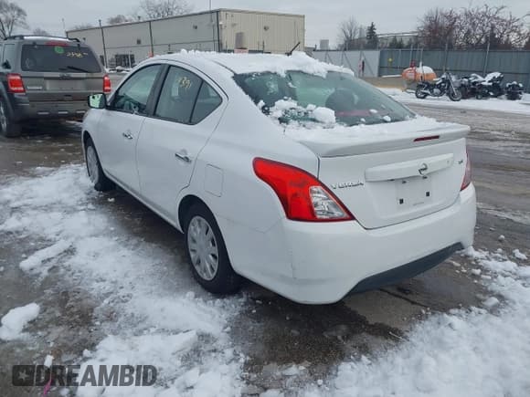 ✅ 2019 Nissan Versa SV • VIN: 3N1CN7AP7KL847545 • Lot: 43921391. Listed on IAAI with 87,300 mi. Free auction sales archive from the USA and detailed vehicle history report at DreamBid. Image 3.