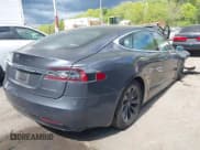 ✅ 2019 Tesla Model S 75D • VIN: 5YJSA1E25KF336849 • Lot: 42218724. Listed on IAAI with 61,529 mi. Free auction sales archive from the USA and detailed vehicle history report at DreamBid. Image 4.