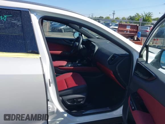 ✅ 2024 Lexus NX 350 • VIN: JTJAGCEZXR5007639 • Lot: 43255012. Wystawiony na IAAI z przebiegiem 14 586 mil. Bezpłatny archiwum sprzedaży aukcyjnych z USA i szczegółowy raport historii pojazdu na DreamBid. Zdjęcie 5.