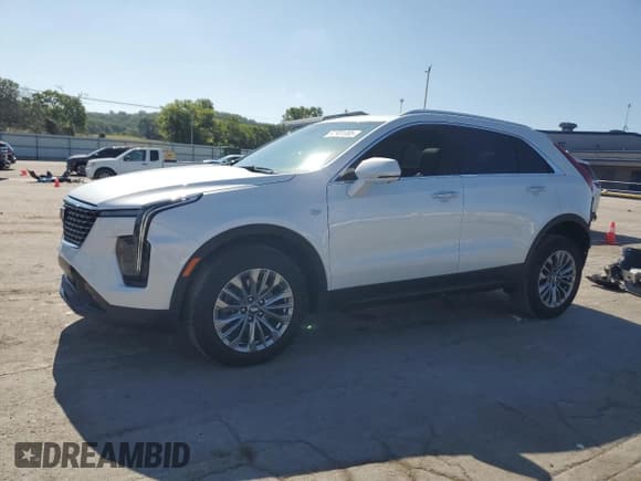 ✅ 2025 Cadillac XT4 FWD Premium Luxury • VIN: 1GYFZCR48SF146728 • Lot: 67951065. Wystawiony na Copart z przebiegiem 3 769 mil. Bezpłatny archiwum sprzedaży aukcyjnych z USA i szczegółowy raport historii pojazdu na DreamBid. Zdjęcie 1.