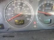 ✅ 2007 Volvo V70 2.5L Turbo • VIN: YV1SW592372660423 • Lot: 61274705. Listed on Copart with 167,167 mi. Free auction sales archive from the USA and detailed vehicle history report at DreamBid. Image 9.