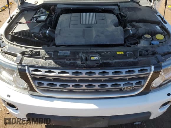 ✅ 2015 Land Rover LR4 HSE • VIN: SALAG2V66FA744674 • Lot: 55293635. Listed on Copart with 71,381 mi. Free auction sales archive from the USA and detailed vehicle history report at DreamBid. Image 12.