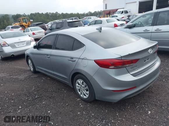 2017 Hyundai Elantra SE z VIN 5NPD74LF0HH112008, wystawiony jako IAAI lot #43285389 z przebiegiem 230 554 mil mil oraz . Historia ofert i sprzedaży dostępna na DreamBid. Obrazek 3.