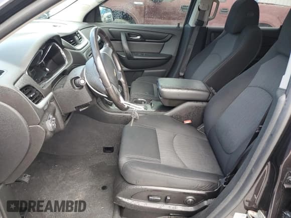 ✅ 2017 Chevrolet Traverse LT • VIN: 1GNKRGKD5HJ268319 • Lot: 41518954. Wystawiony na Copart z przebiegiem 62 848 mil. Bezpłatny archiwum sprzedaży aukcyjnych z USA i szczegółowy raport historii pojazdu na DreamBid. Zdjęcie 7.