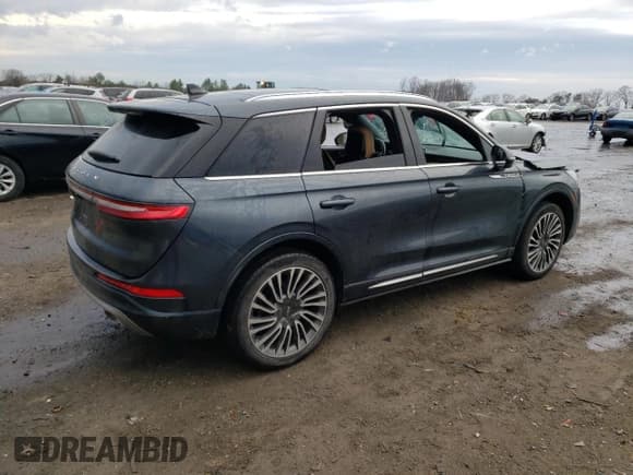 ✅ 2020 Lincoln Corsair Reserve • VIN: 5LMCJ2D90LUL24070 • Lot: 41604653. Wystawiony na Copart z przebiegiem 22 292 mil. Bezpłatny archiwum sprzedaży aukcyjnych z USA i szczegółowy raport historii pojazdu na DreamBid. Zdjęcie 3.