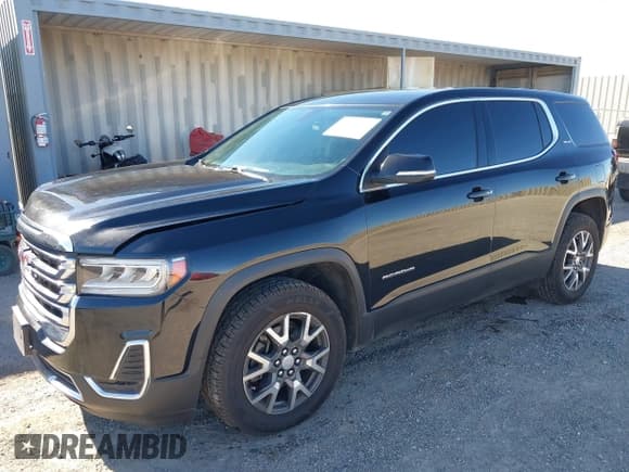 ✅ 2020 GMC Acadia SLE • VIN: 1GKKNKLA6LZ233606 • Lot: 43641819. Listed on IAAI with 105,112 mi. Free auction sales archive from the USA and detailed vehicle history report at DreamBid. Image 2.