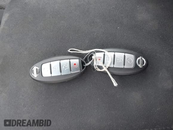 ✅ 2015 Nissan Pathfinder SL • VIN: 5N1AR2MM8FC633321 • Lot: 42521818. Listed on IAAI with 180,279 mi. Free auction sales archive from the USA and detailed vehicle history report at DreamBid. Image 11.