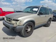 ✅ 2000 Ford Explorer Sport • VIN: 1FMYU60E4YUB05579 • Lot: 43366222. Wystawiony na IAAI z przebiegiem 208 717 mil. Bezpłatny archiwum sprzedaży aukcyjnych z USA i szczegółowy raport historii pojazdu na DreamBid. Zdjęcie 2.