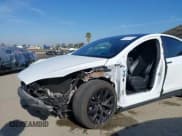 ✅ 2022 Tesla Model X Plaid • VIN: 7SAXCBE63NF337529 • Lot: 42066904. Wystawiony na IAAI z przebiegiem 56 933 mil. Bezpłatny archiwum sprzedaży aukcyjnych z USA i szczegółowy raport historii pojazdu na DreamBid. Zdjęcie 6.