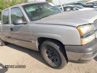 2004 Chevrolet Silverado 1500 LS z VIN 2GCEC19V641328647, wystawiony jako IAAI lot #43223352 z przebiegiem 18 790 mil mil oraz . Historia ofert i sprzedaży dostępna na DreamBid. Obrazek 6.