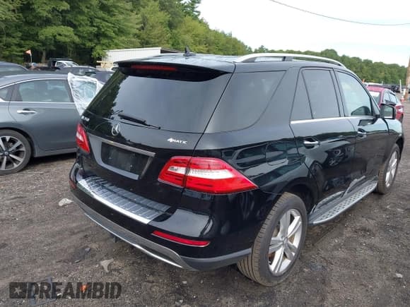 ✅ 2015 Mercedes-Benz M 350 • VIN: 4JGDA5HBXFA603957 • Лот: 43156072. Опубликован ранее на IAAI с пробегом 112 088 миль. Бесплатный доступ к архиву аукционных продаж из США и подробный отчёт об истории автомобиля на DreamBid. Изображение 4.