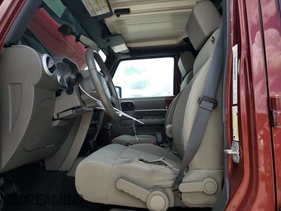 ✅ 2008 Jeep Wrangler Unlimited Sahara • VIN: 1J4GA59178L644314 • Lot: 62167935. Listed on Copart with 124,415 mi. Free auction sales archive from the USA and detailed vehicle history report at DreamBid. Image 7.