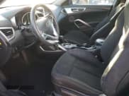 ✅ 2013 Hyundai Veloster w/Gray Int • VIN: KMHTC6AD8DU173672 • Lot: 77358624. Wystawiony na Copart z przebiegiem 139 053 mil. Bezpłatny archiwum sprzedaży aukcyjnych z USA i szczegółowy raport historii pojazdu na DreamBid. Zdjęcie 7.