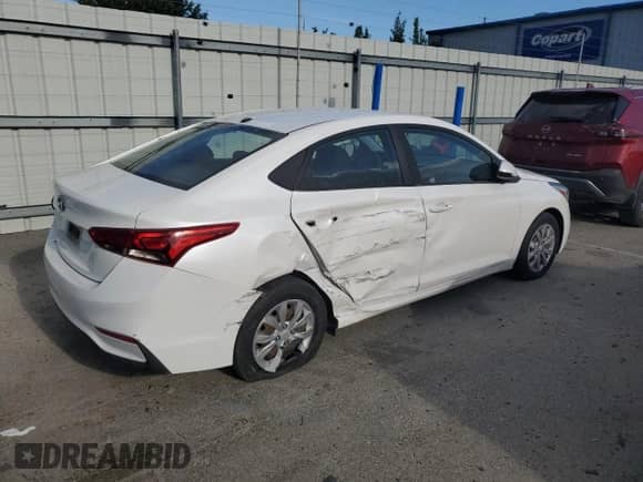 2019 Hyundai Accent SE z VIN 3KPC24A37KE077059, wystawiony jako Copart lot #59223094 z przebiegiem 78 186 mil mil oraz Szkoda całkowita • Salvage title. Historia ofert i sprzedaży dostępna na DreamBid. Obrazek 3.