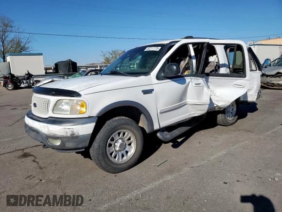 ✅ 2001 Ford Expedition XLT • VIN: 1FMFU16L41LB06386 • Lot: 82217775. Wystawiony na Copart z przebiegiem 253 893 mil. Bezpłatny archiwum sprzedaży aukcyjnych z USA i szczegółowy raport historii pojazdu na DreamBid. Zdjęcie 1.