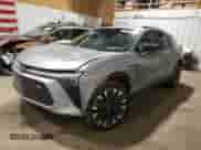 2024 Chevrolet Blazer EV eAWD RS z VIN 3GNKDCRJ8RS249637, wystawiony jako Copart lot #90114705 z przebiegiem 18 802 mil mil oraz Czysty tytuł • Clean title. Historia ofert i sprzedaży dostępna na DreamBid. Obrazek 1.