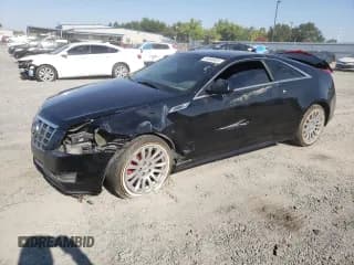✅ 2013 Cadillac CTS • VIN: 1G6DC1E35D0104140 • Лот: 64690405. Опубликован ранее на Copart с пробегом 150 283 миль. Бесплатный доступ к архиву аукционных продаж из США и подробный отчёт об истории автомобиля на DreamBid. Изображение 1.