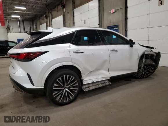 ✅ 2023 Lexus RX 350h Luxury • VIN: 2T2BBMCA9PC011573 • Lot: 91831525. Listed on Copart with 39,363 mi. Free auction sales archive from the USA and detailed vehicle history report at DreamBid. Image 3.