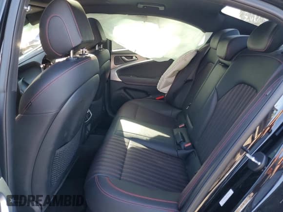 ✅ 2024 Genesis G70 Sport Advanced • VIN: KMTG54SE0RU139391 • Lot: 88167515. Wystawiony na Copart z przebiegiem 4 451 mil. Bezpłatny archiwum sprzedaży aukcyjnych z USA i szczegółowy raport historii pojazdu na DreamBid. Zdjęcie 10.