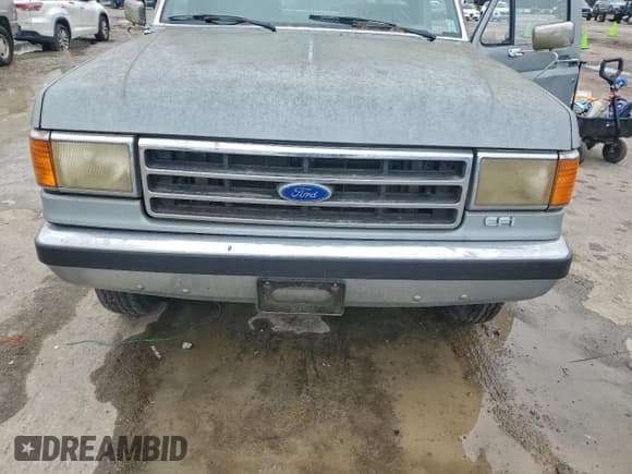 ✅ 1989 Ford F-250 • VIN: 1FTFF25N8KNB27366 • Лот: 95404785. Опубликован ранее на Copart с пробегом 10 629 миль. Бесплатный доступ к архиву аукционных продаж из США и подробный отчёт об истории автомобиля на DreamBid. Изображение 11.