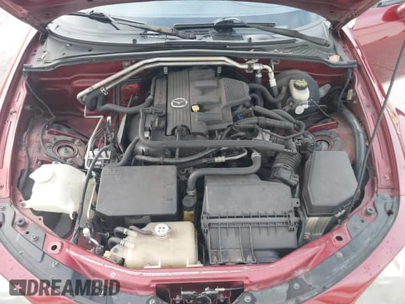 ✅ 2006 Mazda MX-5 Miata Touring • VIN: JM1NC25F360120356 • Lot: 41412186. Wystawiony na IAAI z przebiegiem 171 483 mil. Bezpłatny archiwum sprzedaży aukcyjnych z USA i szczegółowy raport historii pojazdu na DreamBid. Zdjęcie 10.