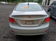 ✅ 2017 Hyundai Accent SE • VIN: KMHCT4AE8HU307082 • Лот: 64155153. Опубликован ранее на Copart с пробегом Не указан. Бесплатный доступ к архиву аукционных продаж из США и подробный отчёт об истории автомобиля на DreamBid. Изображение 6.