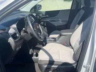 ✅ 2021 Chevrolet Equinox LT • VIN: 2GNAXJEV9M6107000 • Лот: 42365508. Опубликован ранее на IAAI с пробегом 52 233 миль. Бесплатный доступ к архиву аукционных продаж из США и подробный отчёт об истории автомобиля на DreamBid. Изображение 1.