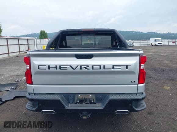 ✅ 2021 Chevrolet Silverado 1500 LT Trail Boss • VIN: 1GCPYFEL9MZ155550 • Lot: 42785163. Wystawiony na IAAI z przebiegiem 33 322 mil. Bezpłatny archiwum sprzedaży aukcyjnych z USA i szczegółowy raport historii pojazdu na DreamBid. Zdjęcie 16.