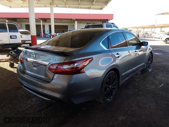 ✅ 2017 Nissan Altima SL • VIN: 1N4AL3AP0HC222109 • Лот: 43837304. Опубликован ранее на IAAI с пробегом 135 983 миль. Бесплатный доступ к архиву аукционных продаж из США и подробный отчёт об истории автомобиля на DreamBid. Изображение 4.