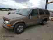 2002 Chevrolet Blazer LS z VIN 1GNDT13W42K216527, wystawiony jako Copart lot #78736754 z przebiegiem 212 774 mil mil oraz Szkoda całkowita • Salvage title. Historia ofert i sprzedaży dostępna na DreamBid. Obrazek 1.