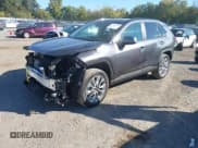 ✅ 2025 Toyota RAV4 XLE Premium • VIN: 2T3A1RFV2SC511881 • Lot: 43503000. Wystawiony na IAAI z przebiegiem 4 587 mil. Bezpłatny archiwum sprzedaży aukcyjnych z USA i szczegółowy raport historii pojazdu na DreamBid. Zdjęcie 18.