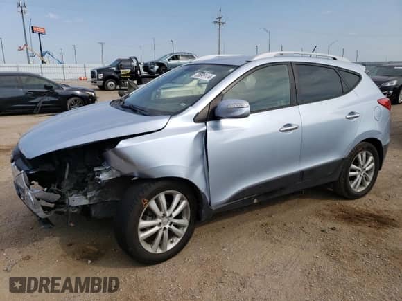 2011 Hyundai Tucson Limited z VIN KM8JU3AC3BU127903, wystawiony jako Copart lot #70695114 z przebiegiem 130 796 mil mil oraz Szkoda całkowita • Salvage title. Historia ofert i sprzedaży dostępna na DreamBid. Obrazek 1.