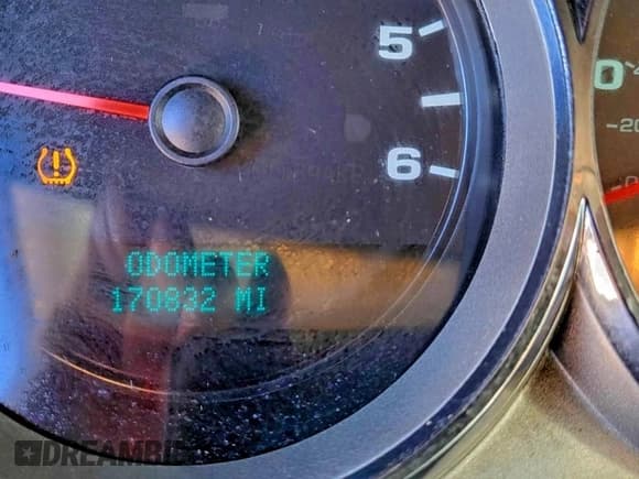 ✅ 2008 Chevrolet Silverado 2500HD Work Truck • VIN: 1GCHC24K38E164794 • Лот: 96022725. Опубликован ранее на Copart с пробегом 170 832 миль. Бесплатный доступ к архиву аукционных продаж из США и подробный отчёт об истории автомобиля на DreamBid. Изображение 8.