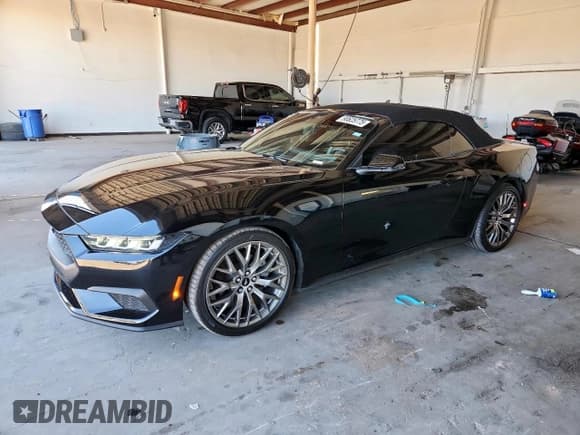 ✅ 2024 Ford Mustang EcoBoost Premium • VIN: 1FAGP8UH7R5105763 • Lot: 90625775. Wystawiony na Copart z przebiegiem 8 678 mil. Bezpłatny archiwum sprzedaży aukcyjnych z USA i szczegółowy raport historii pojazdu na DreamBid. Zdjęcie 1.