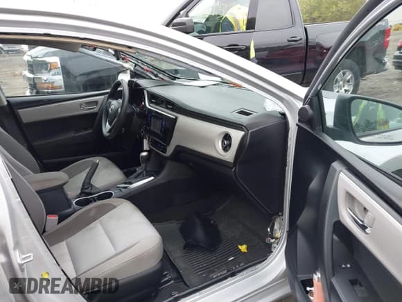 ✅ 2018 Toyota Corolla L • VIN: 2T1BURHE5JC007745 • Lot: 42145183. Listed on IAAI with 152,661 mi. Free auction sales archive from the USA and detailed vehicle history report at DreamBid. Image 5.