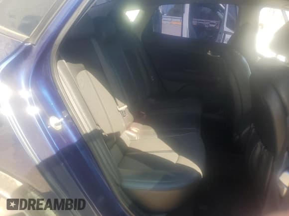 ✅ 2018 Kia Optima S • VIN: 5XXGT4L34JG250151 • Lot: 86524155. Listed on Copart with 111,682 mi. Free auction sales archive from the USA and detailed vehicle history report at DreamBid. Image 10.