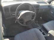 ✅ 1996 Nissan Frontier XE • VIN: 1N6SD16S4TC368953 • Лот: 55418525. Опубликован ранее на Copart с пробегом 88 614 миль. Бесплатный доступ к архиву аукционных продаж из США и подробный отчёт об истории автомобиля на DreamBid. Изображение 8.