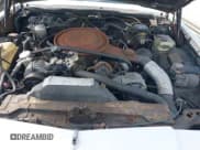 ✅ 1985 Oldsmobile Toronado Custom Brougham • VIN: 1G3EZ57YXFE315260 • Lot: 42051171. Wystawiony na IAAI z przebiegiem Nie podano. Bezpłatny archiwum sprzedaży aukcyjnych z USA i szczegółowy raport historii pojazdu na DreamBid. Zdjęcie 10.