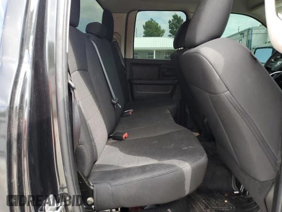 ✅ 2019 Ram 1500 Tradesman • VIN: 1C6RR7FT9KS553199 • Lot: 81561735. Wystawiony na Copart z przebiegiem Nie podano. Bezpłatny archiwum sprzedaży aukcyjnych z USA i szczegółowy raport historii pojazdu na DreamBid. Zdjęcie 10.