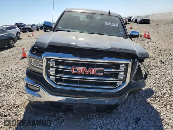 ✅ 2018 GMC Sierra 1500 SLT • VIN: 3GTP1NECXJG199776 • Lot: 82496615. Wystawiony na Copart z przebiegiem 107 584 mil. Bezpłatny archiwum sprzedaży aukcyjnych z USA i szczegółowy raport historii pojazdu na DreamBid. Zdjęcie 5.