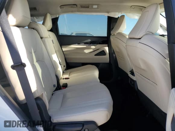 ✅ 2024 Infiniti QX60 Pure • VIN: 5N1DL1ES7RC335711 • Lot: 48980375. Wystawiony na Copart z przebiegiem 4 431 mil. Bezpłatny archiwum sprzedaży aukcyjnych z USA i szczegółowy raport historii pojazdu na DreamBid. Zdjęcie 11.